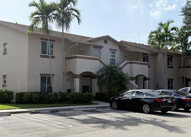 Property at 4534 Oak Terrace Dr, Greenacres, FL 33463, 3 beds, 2 baths