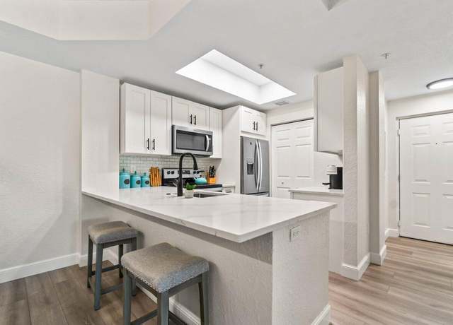 Property at 2812 Grande Pkwy #201, Palm Beach Gardens, FL 33410, 2 beds, 2 baths
