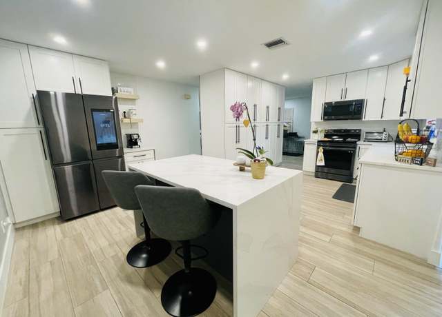 Property at 4231 NW 1st Dr, Deerfield Beach, FL 33442, 4 beds, 2.5 baths