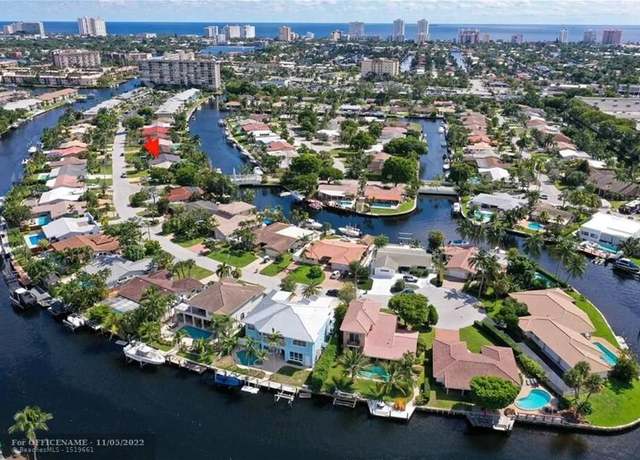 Property at 951 SE 9th Ave, Pompano Beach, FL 33060, 3 beds, 2.5 baths