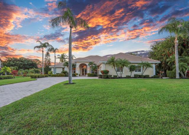 Property at 7677 Charleston Way, Port Saint Lucie, FL 34986, 4 beds, 5.5 baths