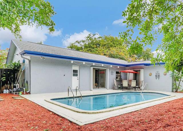 Property at 741 NW 84th Ave, Pembroke Pines, FL 33024, 3 beds, 2 baths