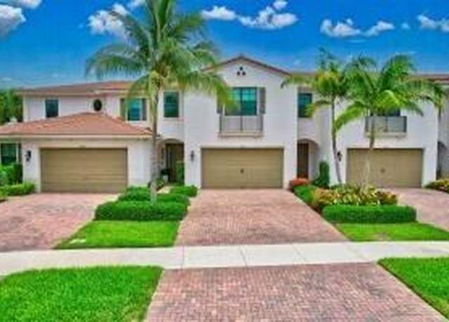 Property at 10210 Akenside Dr, Boca Raton, FL 33428, 3 beds, 2.5 baths