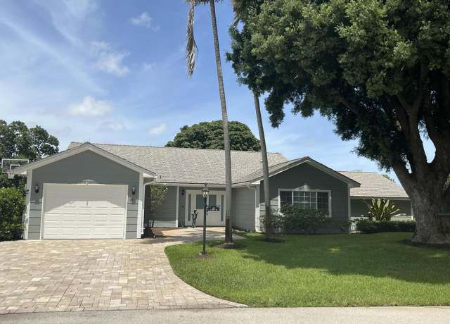 Property at 18 Holly Dr, Boynton Beach, FL 33436, 4 beds, 3 baths