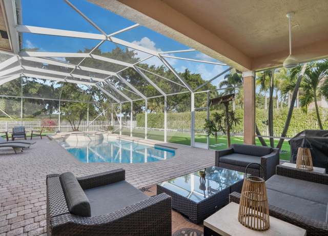 Property at 12489 World Cup Ln, Wellington, FL 33414, 5 beds, 3.5 baths
