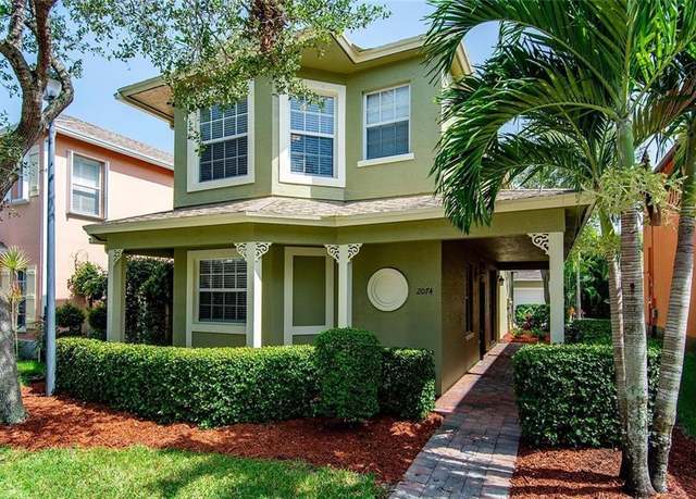 Property at 2074 SE Fern Park Dr, Port Saint Lucie, FL 34952, 3 beds, 2.5 baths