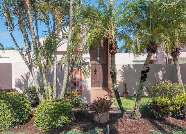 Property at 3320 SE Sandpiper Cir, Port Saint Lucie, FL 34952, 3 beds, 2 baths