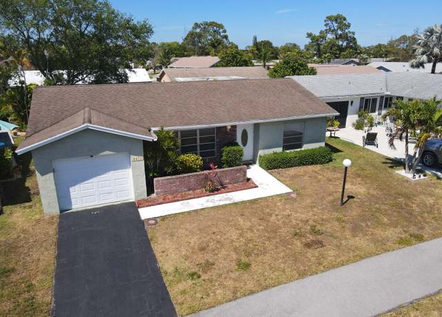 Property at 4475 Pine Park Cir, Lake Worth, FL 33467, 2 beds, 2 baths