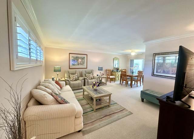 Property at 33 Colonial Club 203 Dr #203, Boynton Beach, FL 33435, 1 bed, 1.5 baths