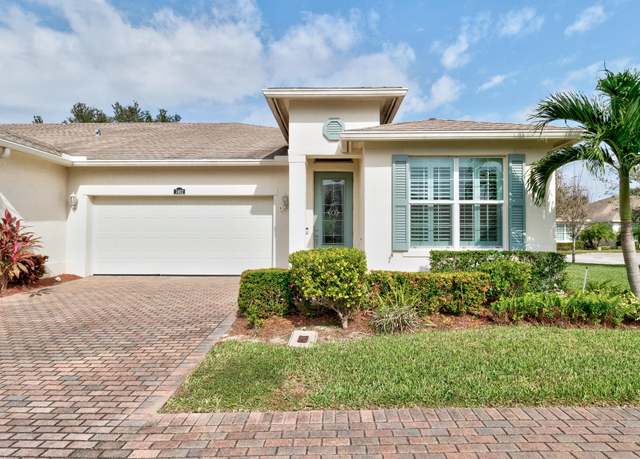 Property at 7462 Oakcrest Ln, Vero Beach, FL 32966, 3 beds, 2 baths