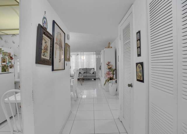 Property at 2751 E Sunrise Lakes Dr E #204, Sunrise, FL 33322, 2 beds, 2 baths