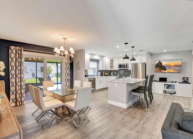 Property at 6122 Overland Pl, Delray Beach, FL 33484, 2 beds, 2 baths