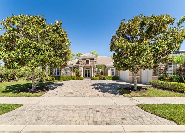 Property at 9424 SW Scarborough Ct, Port Saint Lucie, FL 34986, 4 beds, 4.5 baths