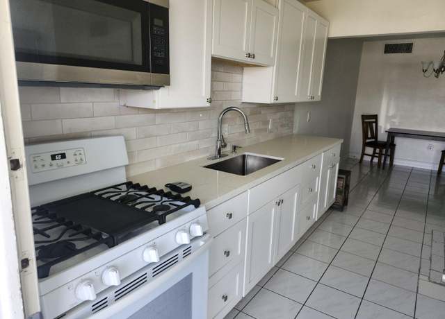 Property at 52 NE 204th St #31, Miami Gardens, FL 33179, 1 bed, 1 bath