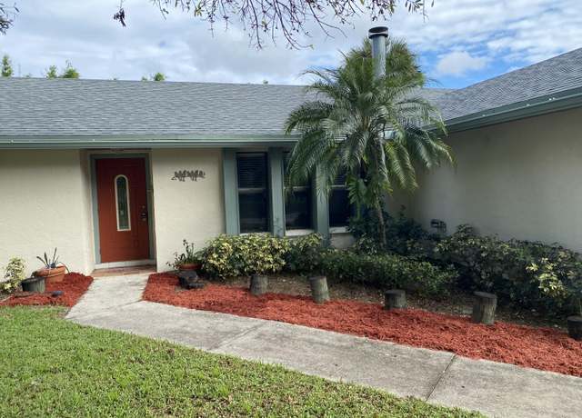 Property at 6738 NW Daffodil Ln, Port Saint Lucie, FL 34983, 3 beds, 2 baths