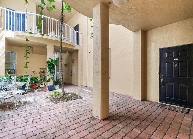 Property at 110 Jacaranda Country Club Dr #103, Plantation, FL 33324, 3 beds, 2 baths