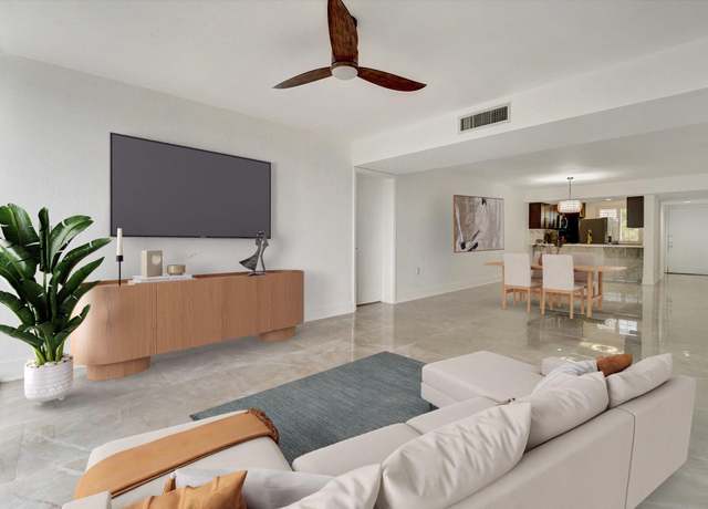 Property at 6181 Balboa Cir #303, Boca Raton, FL 33433, 2 beds, 2 baths
