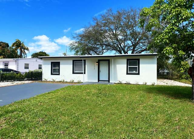 Property at 1313 NW 11th Pl, Fort Lauderdale, FL 33311, 3 beds, 2 baths