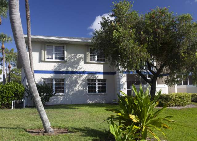 Property at 1531 SE Royal Green 102 Cir #102, Port Saint Lucie, FL 34952, 2 beds, 2 baths