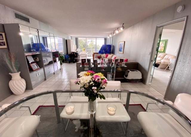 Property at 4020 W Palm Aire Dr #410, Pompano Beach, FL 33069, 3 beds, 2.5 baths