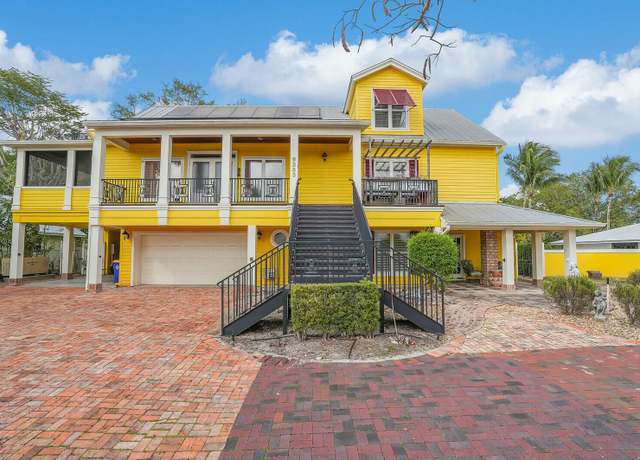 Property at 9283 SE Cove Point St, Jupiter, FL 33469, 5 beds, 4 baths