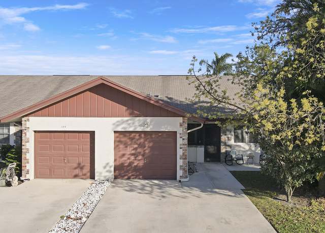 Property at 106 S Moccasin Trl, Jupiter, FL 33458, 2 beds, 2 baths
