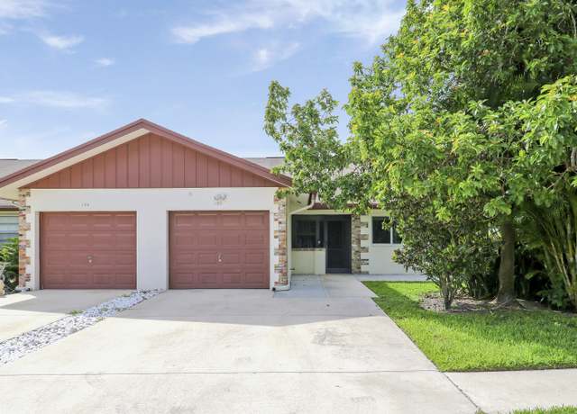 Property at 106 S Moccasin Trl, Jupiter, FL 33458, 2 beds, 2 baths