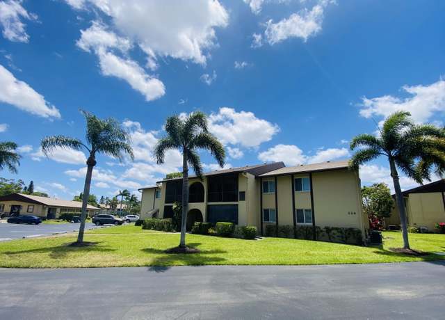 Property at 334 Pine Ridge Cir Unit D-2, Greenacres, FL 33463, 2 beds, 1 bath