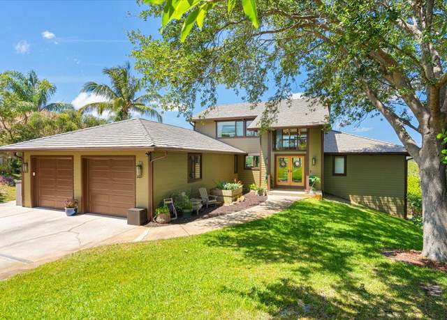 Property at 3781 NE Sugarhill Ave, Jensen Beach, FL 34957, 5 beds, 3.5 baths