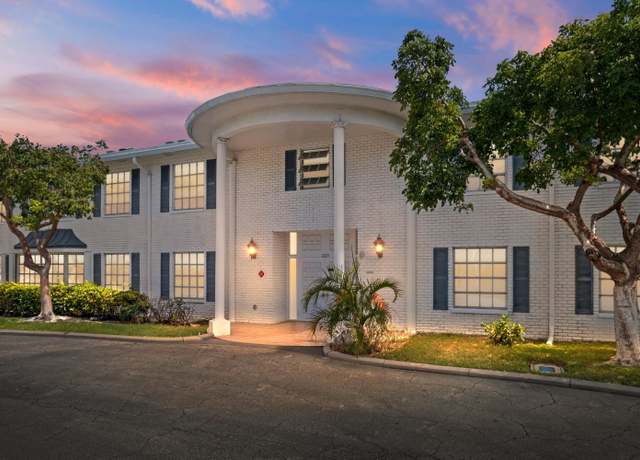 Property at 2221 NE 68th St #922, Fort Lauderdale, FL 33308, 2 beds, 1.5 baths