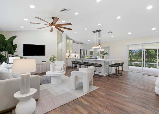Property at 17393 84th Court North, Loxahatchee, FL 33470, 3 beds, 2 baths