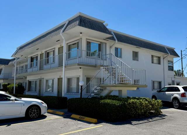 Property at 3160 Lake Osborne Dr #212, Lake Worth, FL 33461, 2 beds, 1 bath