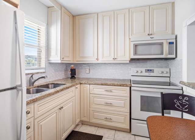 Property at 715 Lori Dr #213, Palm Springs, FL 33461, 1 bed, 1 bath