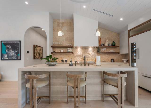 Property at 11675 Wimbledon Cir, Wellington, FL 33414, 3 beds, 3 baths
