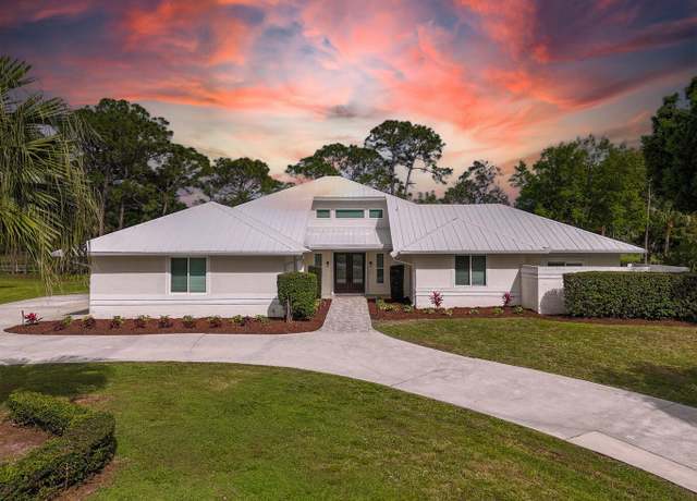 Property at 7250 Reserve Creek Dr, Port Saint Lucie, FL 34986, 3 beds, 3.5 baths