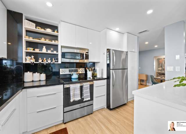 Property at 137 Golden Isles Dr #1605, Hallandale Beach, FL 33009, 2 beds, 2 baths