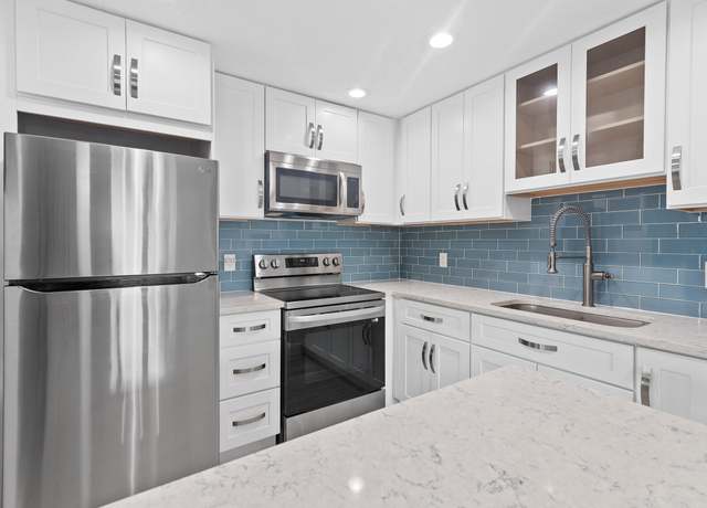Property at 574 Monaco L, Delray Beach, FL 33446, 1 bed, 1.5 baths
