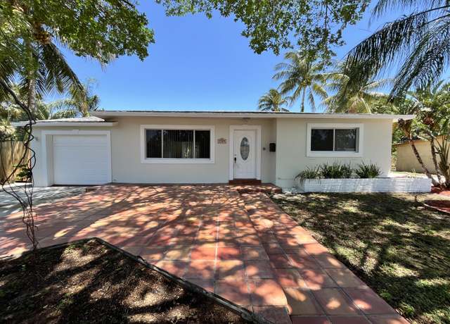 Property at 737 Ilex Ct, Lake Park, FL 33403, 2 beds, 1 bath