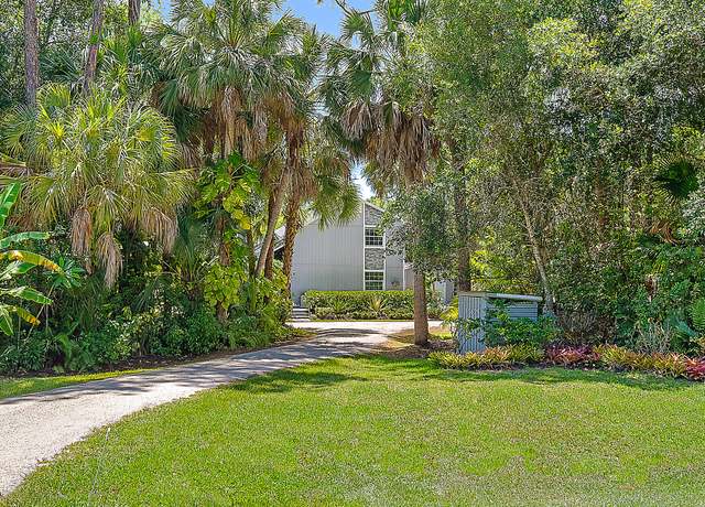 Property at 15629 95th Ave N, Jupiter, FL 33478, 3 beds, 2 baths