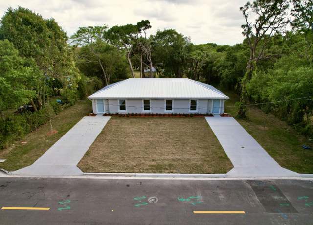 Property at 2703 Avenue G, Fort Pierce, FL 34947, 6 beds, 2 baths