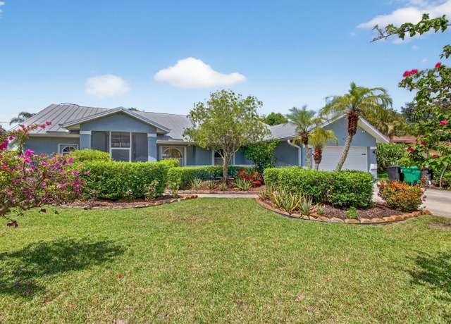 Property at 511 SE Berry Ave, Port Saint Lucie, FL 34984, 6 beds, 5 baths
