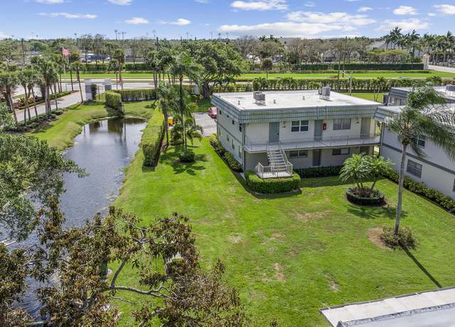 Property at 212 Flanders E, Delray Beach, FL 33484, 2 beds, 2 baths