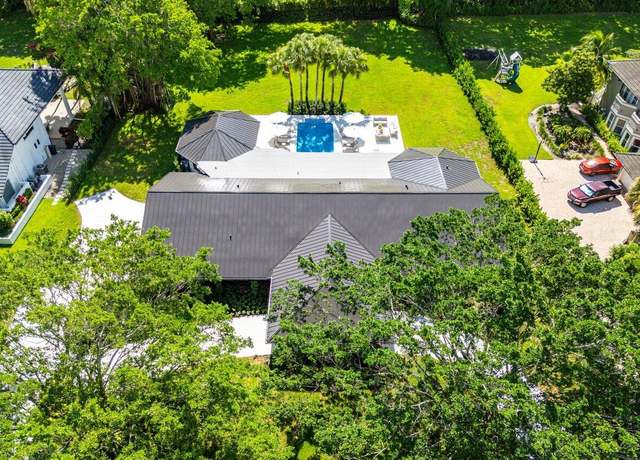 Property at 8090 Twin Lake Dr, Boca Raton, FL 33496, 4 beds, 4 baths