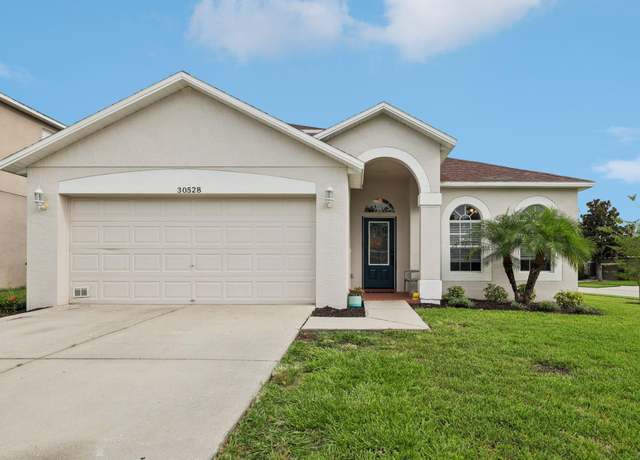 Property at 30528 Latourette Dr, Wesley Chapel, FL 33545, 4 beds, 3 baths