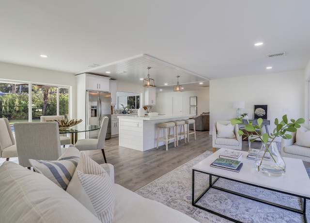 Property at 19228 Caribbean Ct, Tequesta, FL 33469, 4 beds, 2 baths