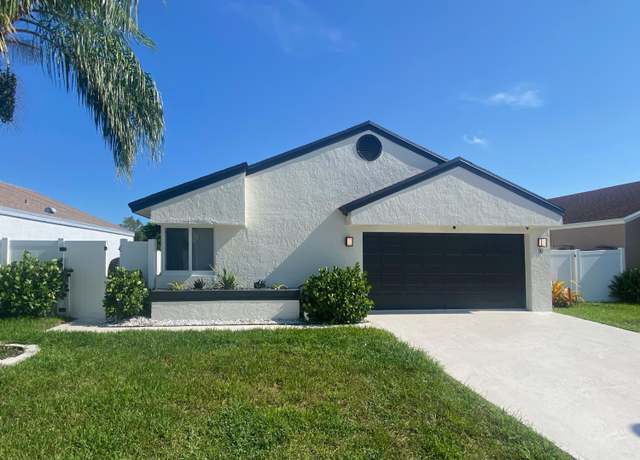 Property at 10 Compton Way, Boynton Beach, FL 33426, 3 beds, 2 baths