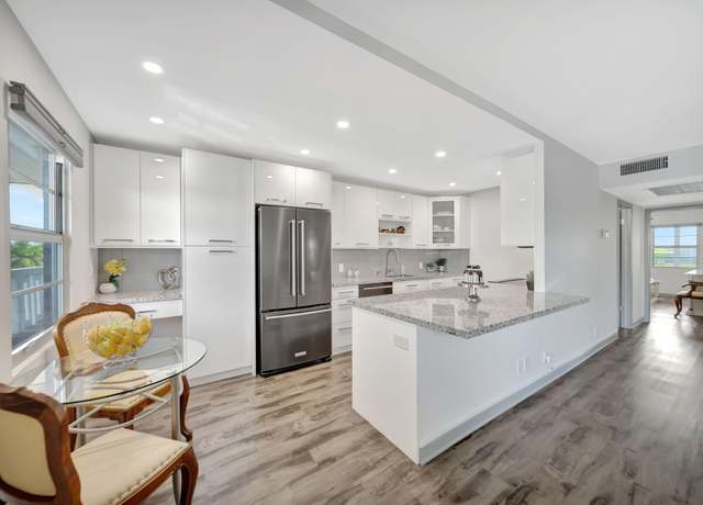 Property at 4063 Exeter D, Boca Raton, FL 33434, 2 beds, 1.5 baths