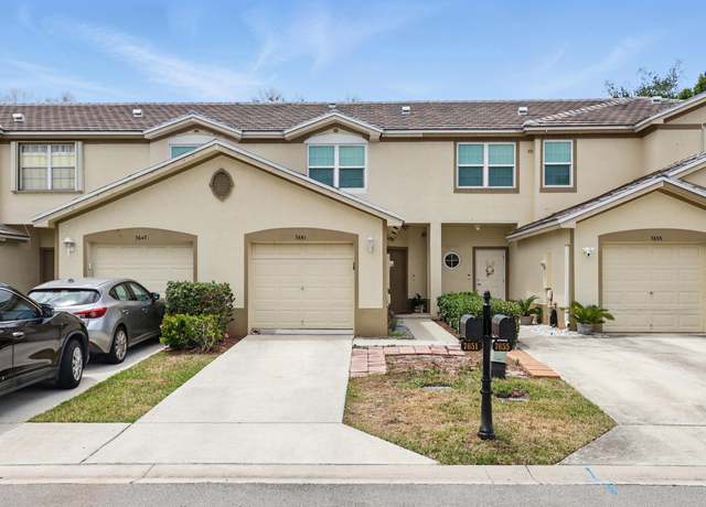 Property at 7651 Sonesta Shores Dr, Lake Worth, FL 33463, 2 beds, 2.5 baths