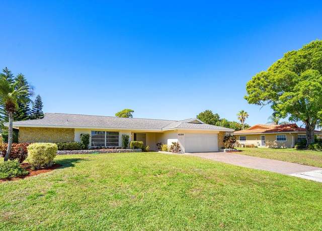 Property at 4186 Oak St, Palm Beach Gardens, FL 33418, 3 beds, 2 baths