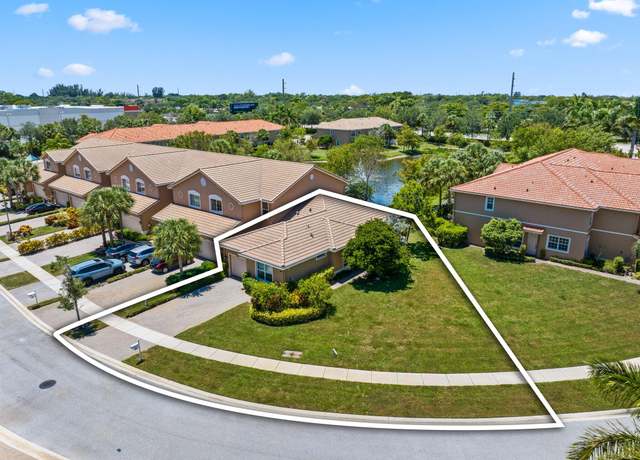 Property at 4382 Colony View Dr, Lake Worth, FL 33463, 2 beds, 2 baths
